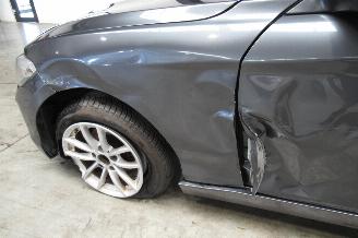 BMW 1-serie SEDAN picture 8
