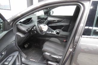 Peugeot 3008 SUV picture 14