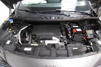 Peugeot 3008 SUV picture 10