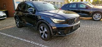 Volvo XC40 Plug-In Hybride*Plus Dark*Ambiente verlichting*Leren bekleding*Digitaal Dashboard*DAB+*Harman.Kardon Sound*Camera* picture 3