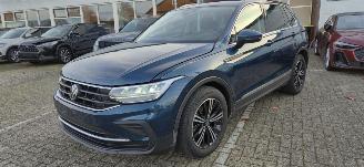 Volkswagen Tiguan 1.5L TSFI Life*Automaat*LED*DAB*ACC*Camera*Digitaal Cockpit* picture 3