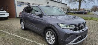 damaged passenger cars Volkswagen T-Cross 1.0L Benzine Life*Airco*Keyless*Camera*LED*DAB*Trekhaak* 2024/5