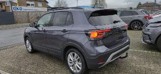 Volkswagen T-Cross 1.0L Benzine Life*Airco*Keyless*Camera*LED*DAB*Trekhaak* picture 9