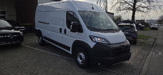 krockskadad bil auto Peugeot Boxer HDI 140 L3H2 Automaat Nieuw model 2025/1