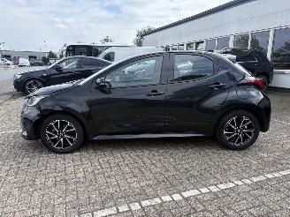 Voiture accidenté Toyota Yaris 1.5L VVTi 130 Hybride * LED*HeadUp*Trekhaak*Navigatie*Keyless* 2024/2