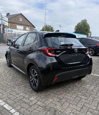 Toyota Yaris 1.5L VVTi 130 Co 95Gr * LED*HeadUp*Trekhaak*Navigatie*Keyless* picture 3