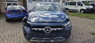 Mercedes GLA 200d picture 2