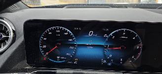 Mercedes GLA 200d picture 17