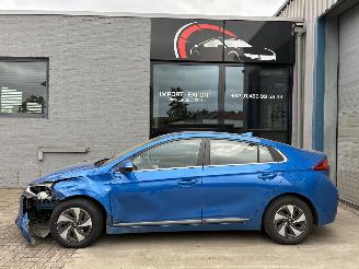  Hyundai Ioniq HYUNDAI IONIQ HYBRIDE 2017 2017/4