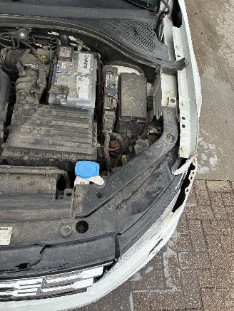 Volkswagen Tiguan VW TIGUAN 2.0D DSG 2018 7 ZIT picture 7