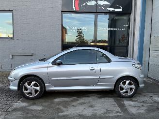 Damaged car Peugeot 206 PEUGEOT 206cc 2004 1.6I 2004/5