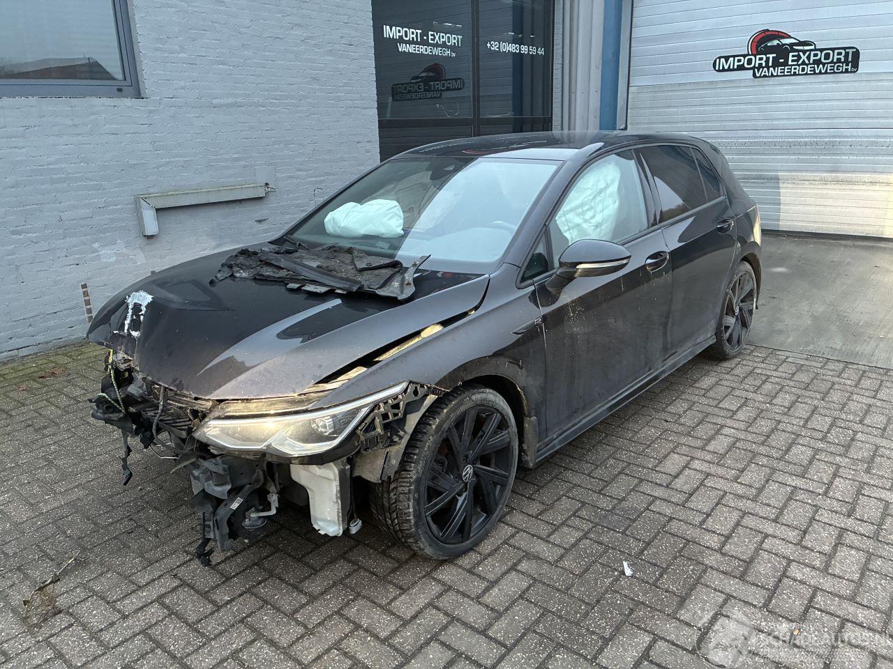 Volkswagen Golf VW GOLF 8 2.0TDI DSG R LINE