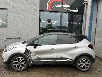 Unfallwagen Renault Captur RENAULT CAPTUR 1.5D 2019 2019/6