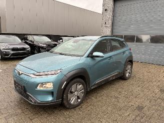 Voiture accidenté Hyundai Kona HYUNDAI KONA 2021 ELEK 39kw 2021/10