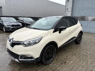 skadebil auto Renault Captur RENAULT CAPTUR 1.5D 2016 2016/8