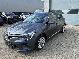 Schadeauto Renault Clio RENAULT CLIO 1.5D 2021 2021/12