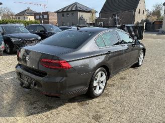 Volkswagen Passat VW PASSAT 1.6TDI DSG 2020 picture 14