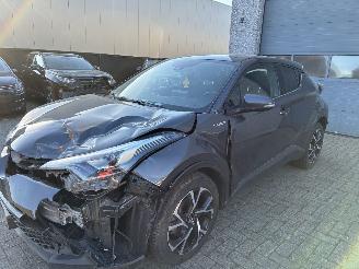 Voiture accidenté Toyota CH-R TOYOTA CHR HYBRID 2018 2018/9