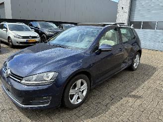 skadebil auto Volkswagen Golf VW GOLF 7 1.6TDI 2016 2016/5