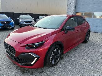 uszkodzony samochody osobowe Renault Clio RENAULT CLIO 1.8 HYBRIDE 2026 2026/4