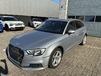 Voiture accidenté Audi A3 AUDI A3 1.6TDI DSG 2018 2018/5