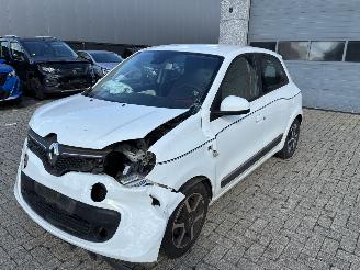 Avarii autoturisme Renault Twingo RENAULT TWINGO 0.9 AUTOMAAT 2016 2016/9