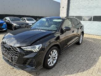 krockskadad bil auto Audi Q3 AUDI Q3 2.0D DSG 2021 2021/1