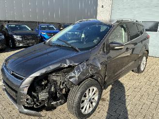 uszkodzony samochody osobowe Ford Kuga FORD KUGA 1.5I 2016 2016/10