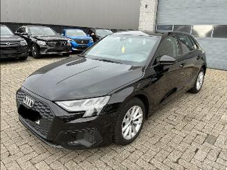 krockskadad bil auto Audi A3 AUDI A3 2.0D DSG 2021 2021/10