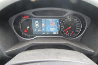 Ford Mondeo 2.0-16V Limited picture 6