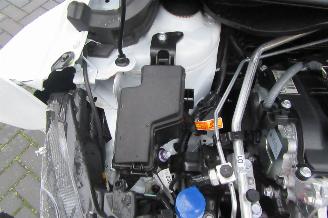 Mazda 2 Hybrid - 1.5 Centre-line picture 13