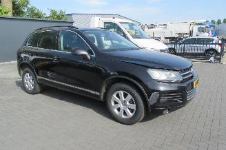 Schadeauto Volkswagen Touareg 3.0 TDI Highline Automaat 2011/2