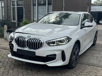  BMW 1-serie 118i M PAKKET AUTOMAAT SCHUIFDAK 2023/1