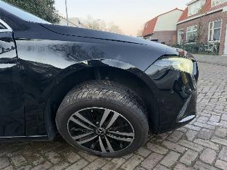 Mercedes A-klasse A180 Benzine automaat sfeerverlichting picture 12