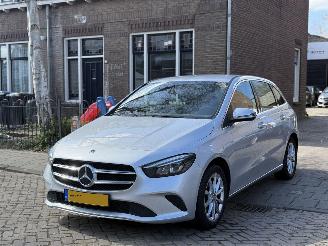 Schadeauto Mercedes B-klasse B200 / AUTOMAAT 2019/1