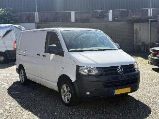 krockskadad bil auto Volkswagen Transporter 2.0 TDI L1H1 BM AUTOMAAT 2015/1