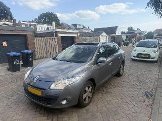 Voiture accidenté Renault Mégane 1.4 TCe Dynamique 2012/1