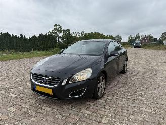 Schadeauto Volvo S-60 2.0 D3 2011/1