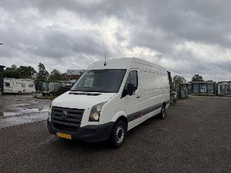 damaged passenger cars Volkswagen Crafter 35 2.5 TDI L4H3 2010/1