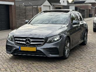 skadebil auto Mercedes E-klasse E200d / AMG / PANO 2017/1