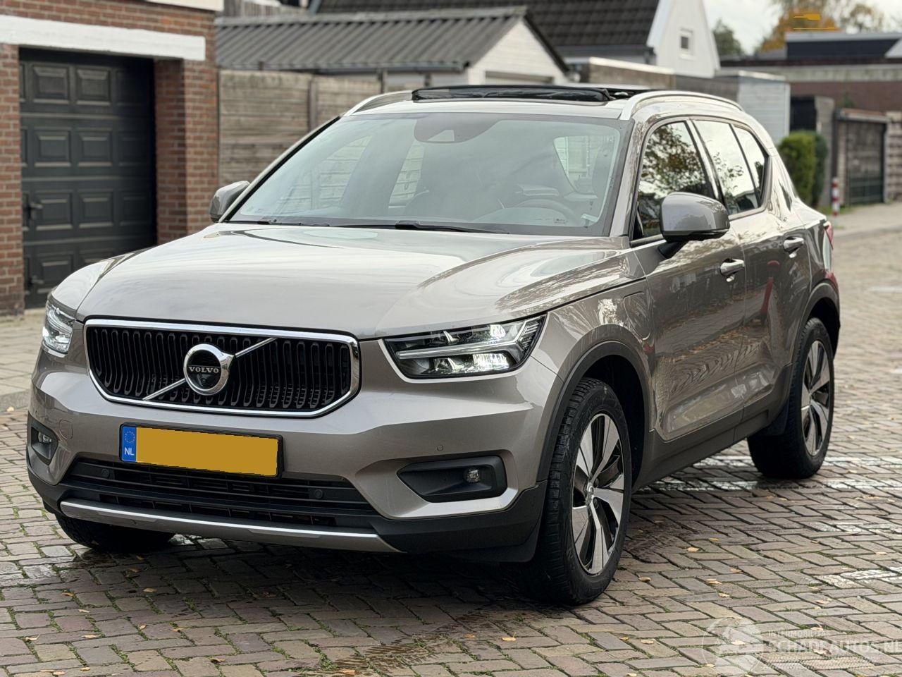 Volvo XC40 1.5 T5 Twin Engine Momentum Pro