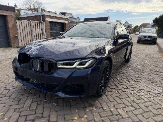 skadebil auto BMW 5-serie 530e LIMO M PAKKET 215kw 2022/1