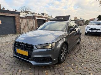 damaged passenger cars Audi A3 1.4 TFSI PANO S Line LIMOUSINE 2013/1