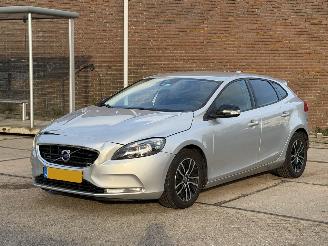 Voiture accidenté Volvo V-40 1.6 T4 AUTOMAAT 2014/1