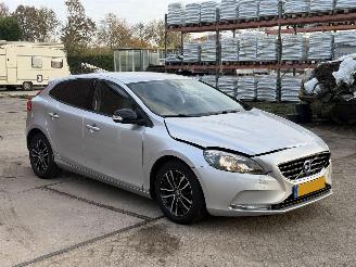 Volvo V-40 1.6 T4 AUTOMAAT picture 4
