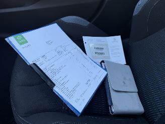 Peugeot 208 1.6 e-HDi Allure  NAP picture 18