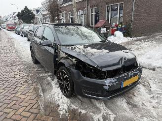 Volkswagen Golf 2.0 TDI AUTOMAAT 150 PK PANO picture 4