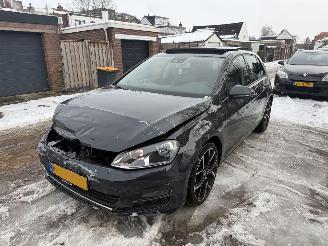 uszkodzony samochody osobowe Volkswagen Golf 2.0 TDI AUTOMAAT 150 PK PANO 2013/1