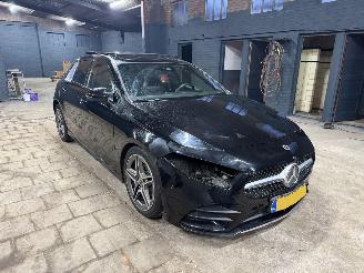 Mercedes A-klasse A200 AMG PAKKET PANO SFEER picture 3