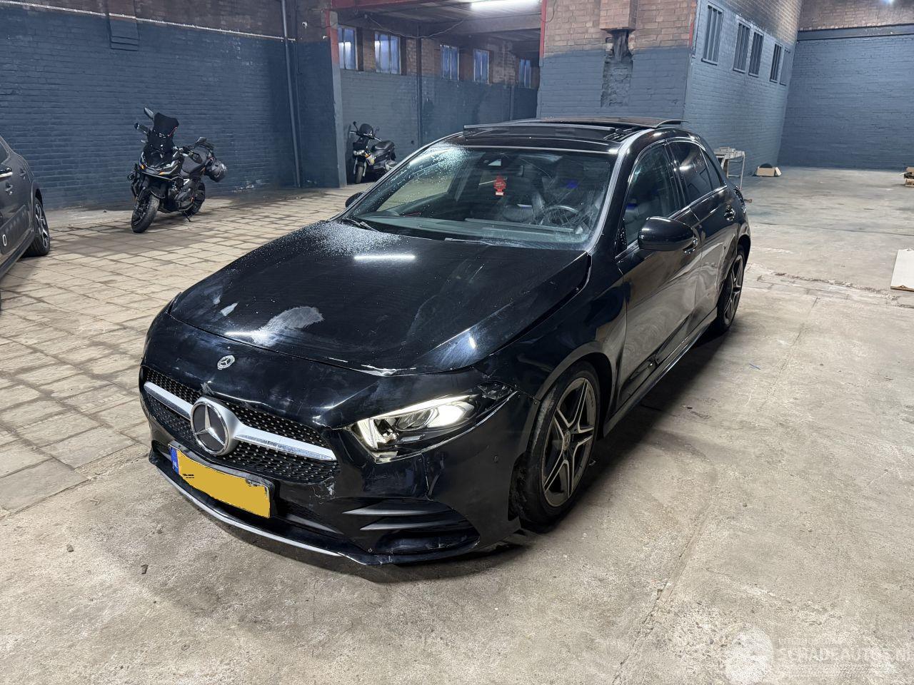 Mercedes A-klasse A200 AMG PAKKET PANO SFEER